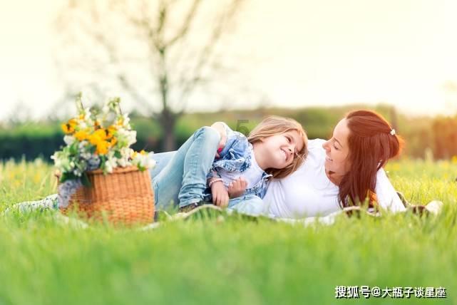 衣服的英文怎么说？